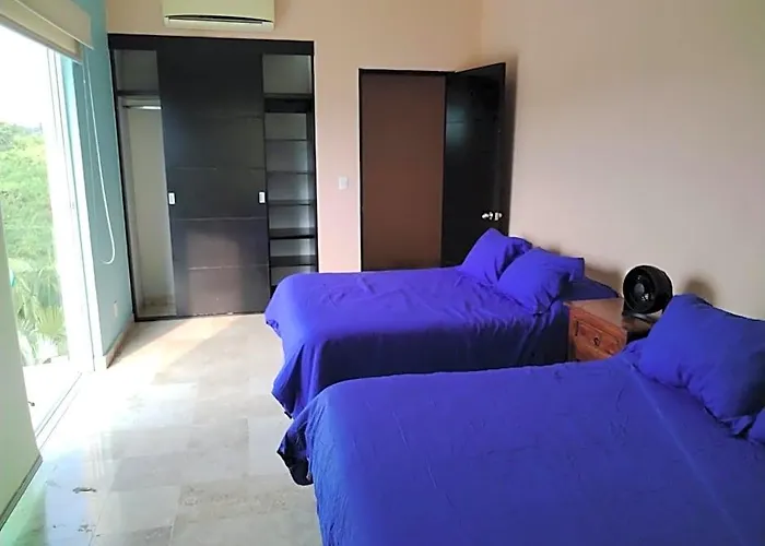 Perfectly Located Spacious With 2 Balconies Hotel