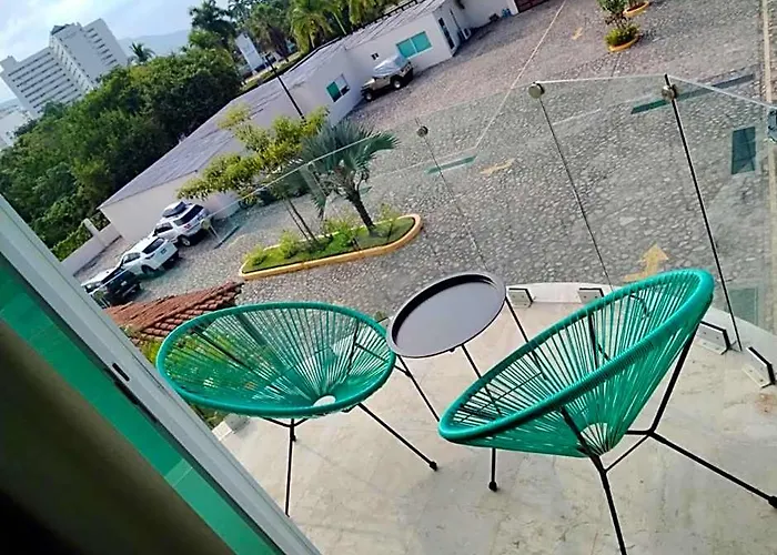 Hotel Perfectly Located Spacious With 2 Balconies