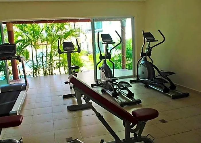 Perfectly Located Spacious With 2 Balconies 4* Zihuatanejo