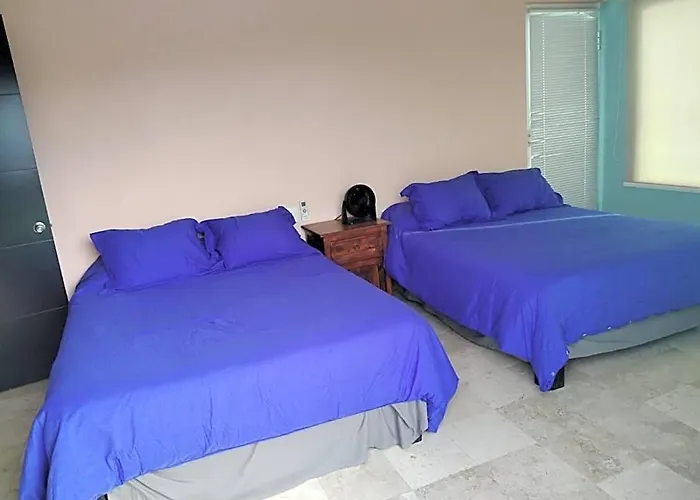 Perfectly Located Spacious With 2 Balconies 4* Zihuatanejo