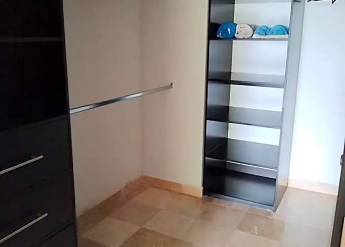 Perfectly Located Spacious With 2 Balconies Hotel Zihuatanejo