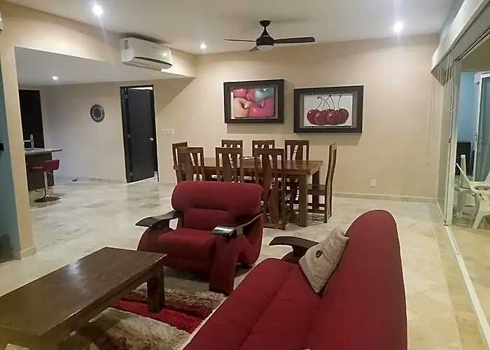 Hotel Perfectly Located Spacious With 2 Balconies 4*