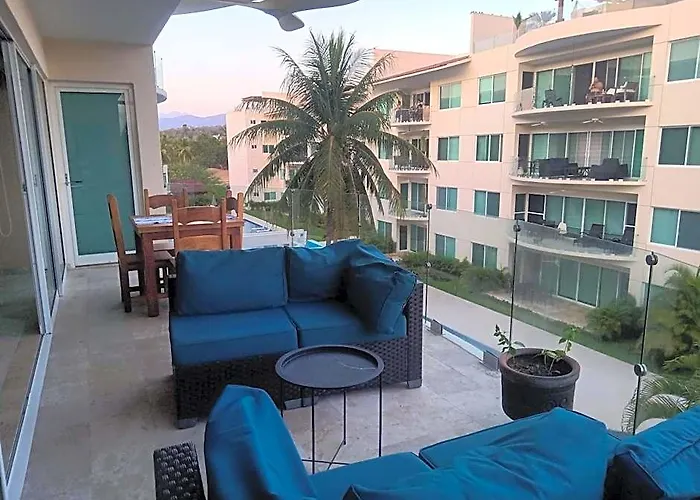Perfectly Located Spacious With 2 Balconies Hotel